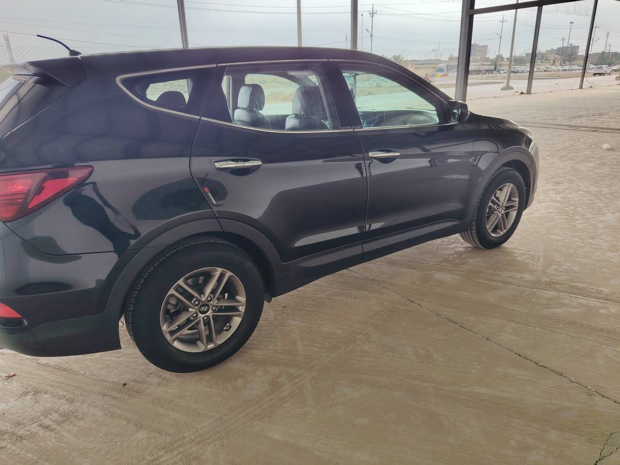 سنتافي ٢٠١٨ رقم بغداد انكليزي بيهه صبغ بنيد فقط بدون فتح والباقي كفاله عامه محرك ٢٤٠٠ كفاله العنوان كوت مركز المدينه *********** /***********
