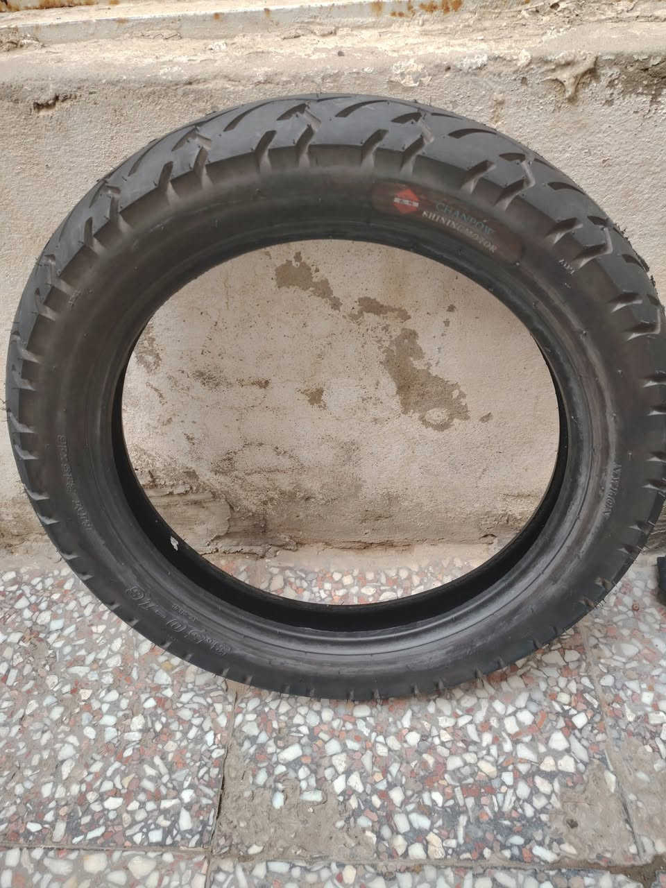 السلام عليكم تاير ستوتة امامي جوب البيع جديد ١٠ القفل***********
