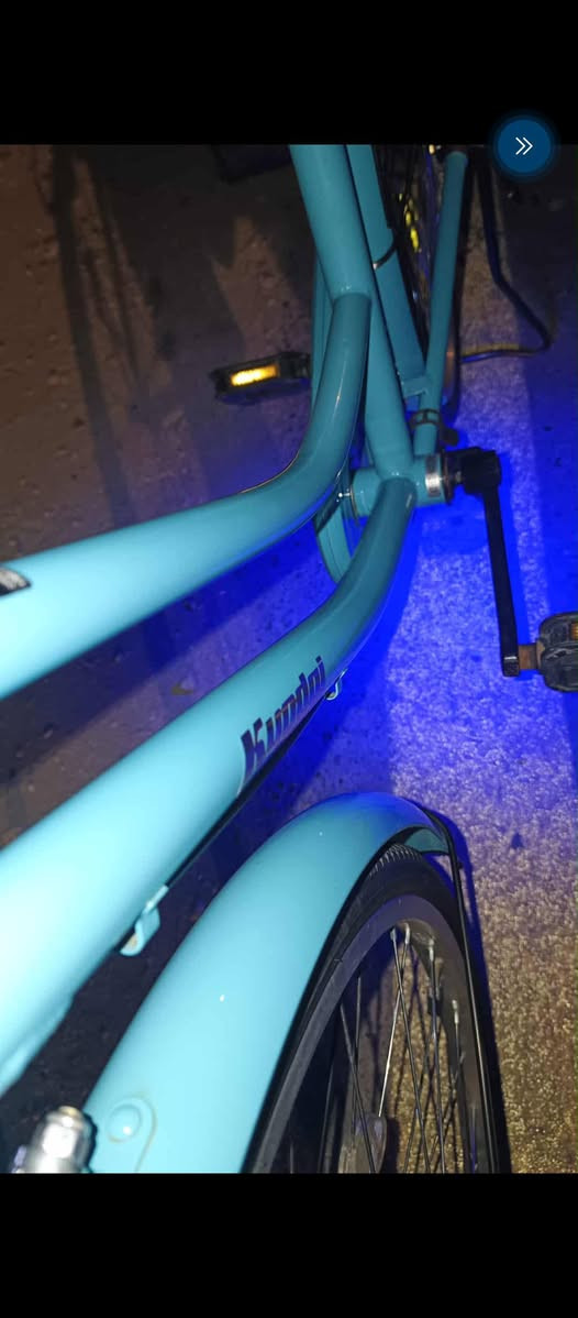 السلام عليكم الباسكل للبيع سعره 180وبي مجال حك الجيه ولباسكل جديد صارله خمس تيام من نزلته من الحاويه🙂‍↔️ الستفسار ***********
