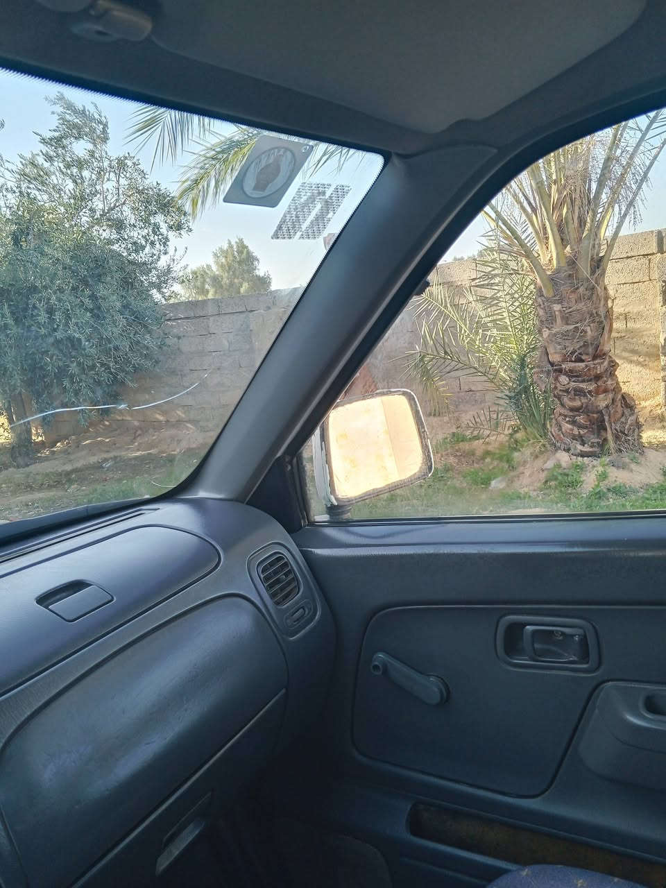 السلام عليكم نيسان 2002 رقم انبار بأسمي السعر 78 بيه مجال قليل تلفون ***********
