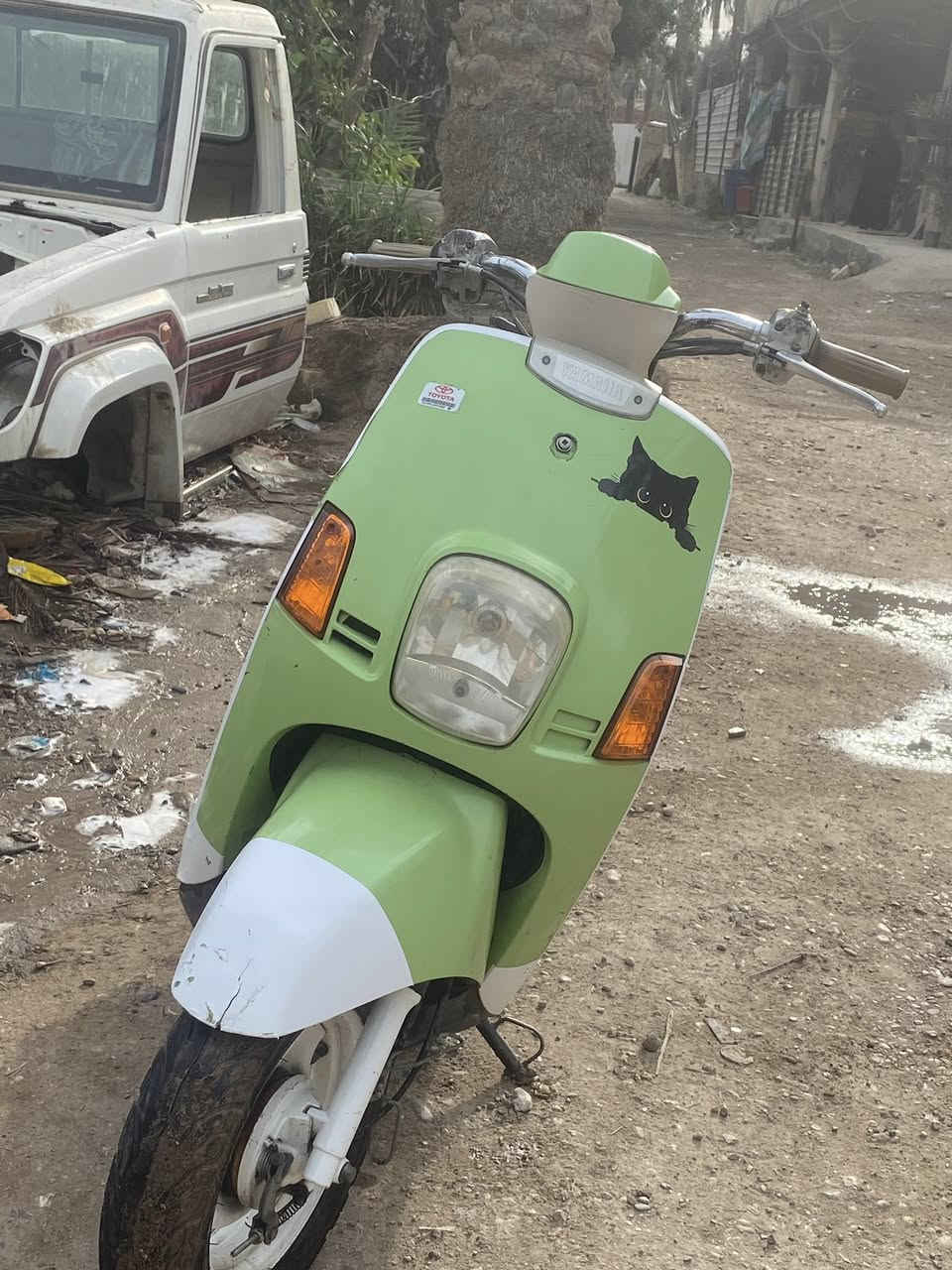 السلام عليكم دراجه بوليس للبيع ياباني كفاله محرك ما مفتوح كهربائيات كلها شغاله  كفرات بلاديه تايرات جدد لا تبخير ولا تنقيص شلعه معدل كابريتر بلادي المكان كاضميه الرقم *********** السعر 700 او بيها مجال
