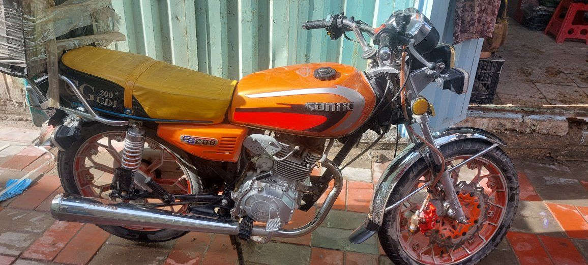 السلام عليكم 
دراجه للبيع اوراق كامله 
موديل ٢٠٢٤ 

طوريج شارع اربعين 
للاتصال ***********
