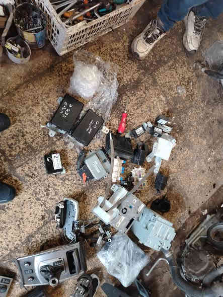 سلام عليكم حبايب گلبي 

توفرن دعافيس انفنتي مثل ماموضح بل فديو🎌♥

متوفر صيانة جميع سيارت انفنتي 🎌

العنوان: بغداد طريق معسكر الرشيد مجمع مشن مقابل الابان الاسحقاقي 🇯🇵

للستفسار: ***********👋🏻

@الجميع @إشارة مقداد العراقي
