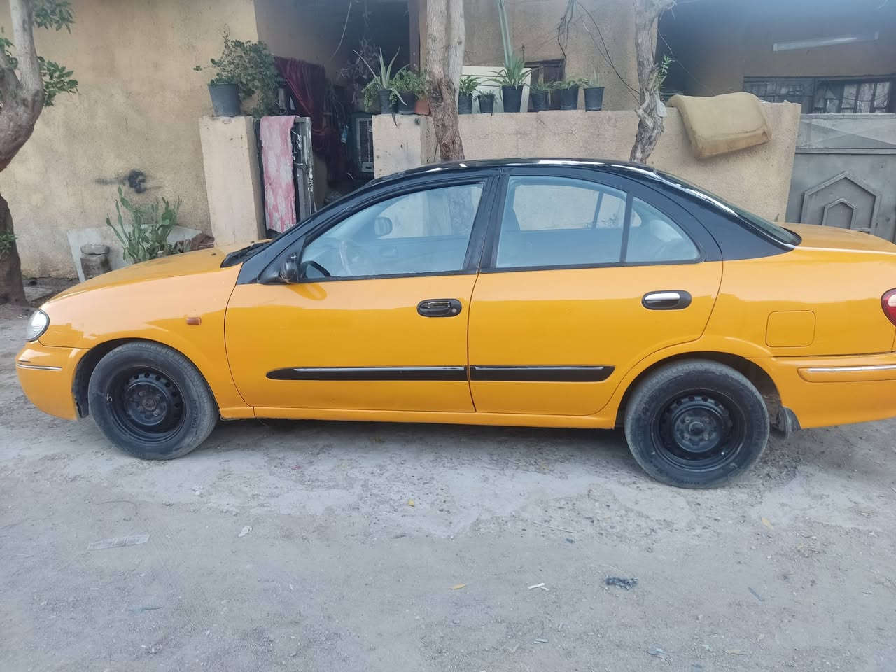 السلام عليكم نيسان سني ياباني موديل 2002 خصوصي السعر 50 وبيها مجال ***********
