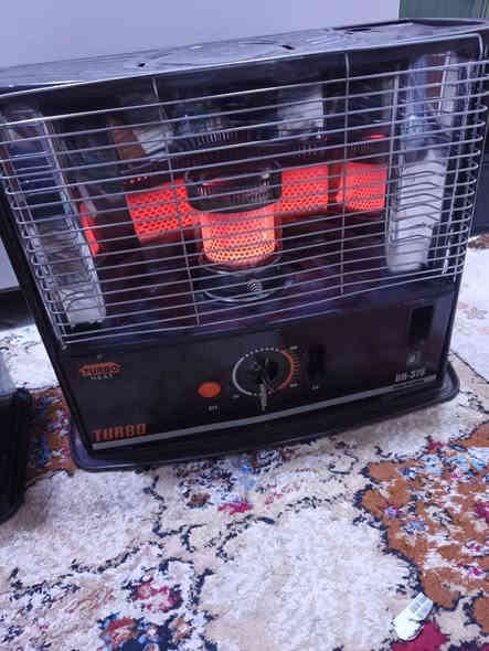 صوبة نوع توربو للبيع شرط الشغل كل عيب مابيها نظيفة اخت الجديد لا غاز ولا هيس مال بيت كل نقص مابيها نظافة 100٪السعر75 وبيها مجال بسيط الاستفسار ***********
