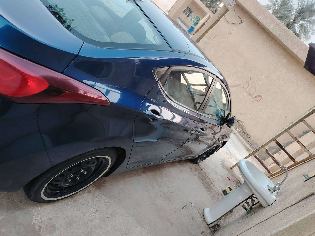 السلام عليكم اخوان
النترا موديل ١٦ رقم بغداد مشروع وطني بسمي السياره
سياره ماشيه ١١٣ مواصفات معروفه شراي يتصل رقم الهاتف ***********
