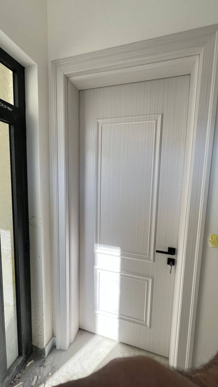 أبواب  مودرن ✨
فخامة التصميم + دقة التنفيذ = لمسة تميز لبيتك 🤎
متوفر تفصيل حسب الطلب وبأفضل جودة
📩 راسلنا الآن واحجز بابك قبل نفاد العروض
***********
