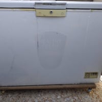 مجمده للبيع شغاله ونظيفها نقصها غاز للبيع التفيده يرسلني 07762774301