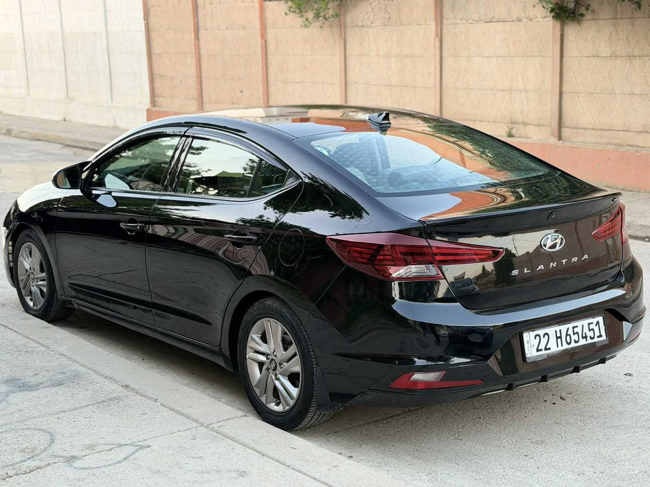 للبيع نقد فقط
النترا 2019 رقم اربيل الجديد شرط الوكاله والتحويل 

مواصفات نص فول رادارات

 شاشه جبيره 

ثلاثه انضمه قياده 

تحديد مسار 

رادار امامي 

شاشه اعطال 

مثبت سرعه

وبعد مواصفات معروفه 

ماشيه 99 الف 

محرك وكير شرط وعلى وضع الشركة مامفتوح برغي بيهم 

محرك 2.0 دوش شركه 

كير اي تي At شركه 

سيارة جديده وجاهزه ماتصرف عليها دينار 

الضرر ربع بوند فقط بدون دواخل بدون ايربك نهائي بجمها كبس بدون ضرر داخلي 

سيارة حلوة واحلى من الصور   مابيهاااا ملاحضاااات

السعر 125 وبيها مجال قليل

للاستفسار 

***********

موصل الايسر
