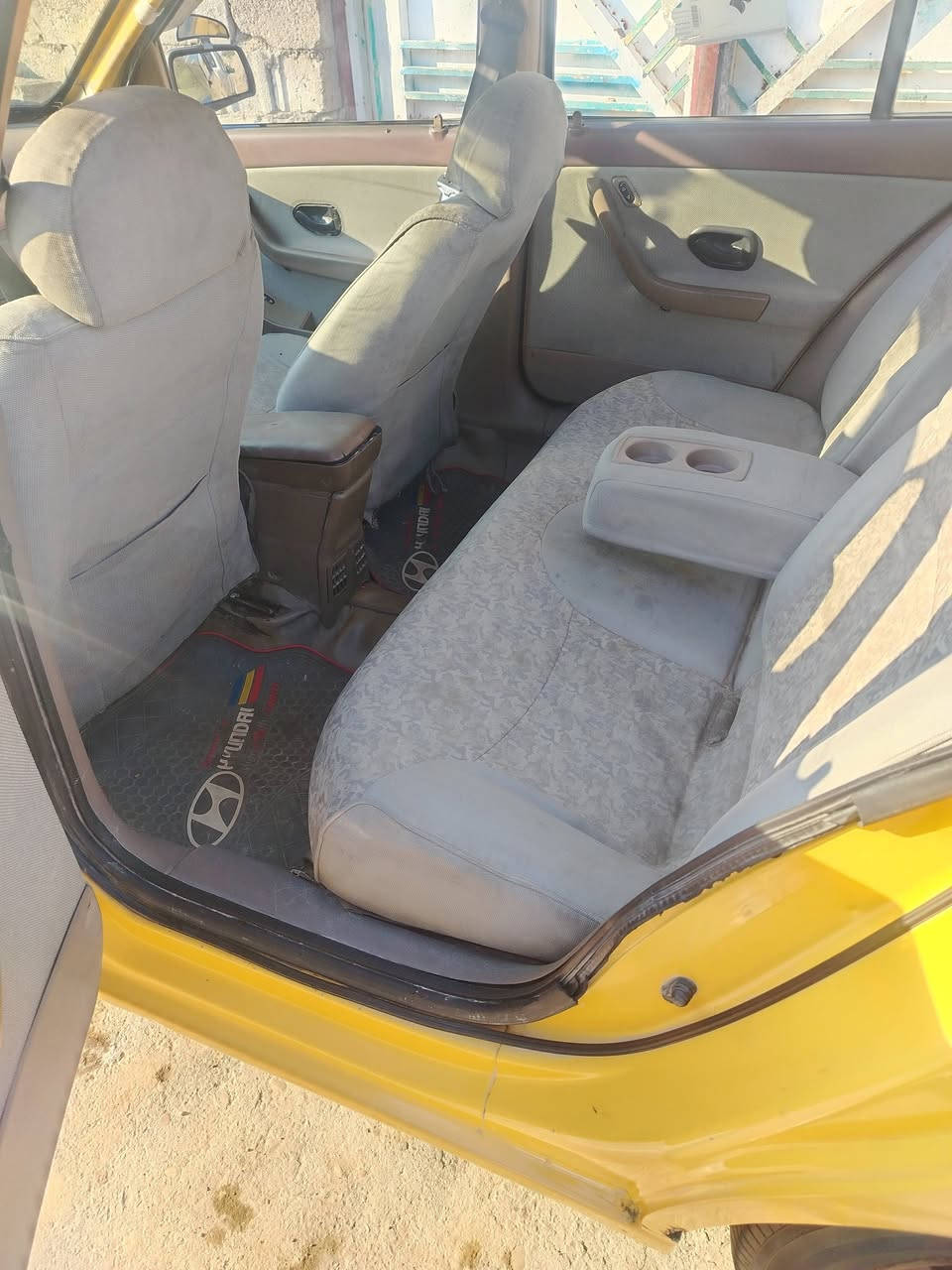 سلام عليكم سمد للبيع موديل 11 رقم بغداد الماني  مصفره هيه وغرامات تحويل ثانيوم محرك وكير نضيفات السعر 28 وبيه مجال المكان بغداد حي النصر رقم الهاتف***********
