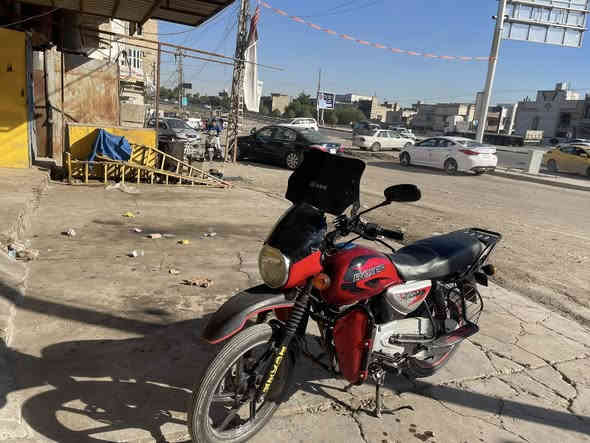 السلام عليكم بوكسر 2021 نازله بل ٢٢ ابيعها هيه واغراضها مافتح كلشي لان اريد اعوف دلفري كامله نقصها فقط شخاطه مال سلف اوراق كمرك فقط ٣ دراجه حلوه وجاهزه كبل لشارع عارضها مليون وبيها مجال بصيط مكاني بغداد الدوره رقمي***********
