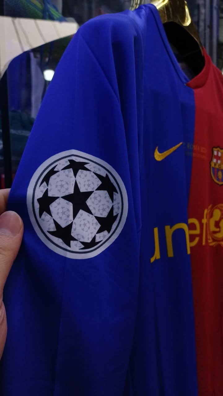 دريسات جديد وكلاسك
 ردن طويل 
افضل خامة 
مع باجات
متوفر جملة
رقم واتساب : ***********
