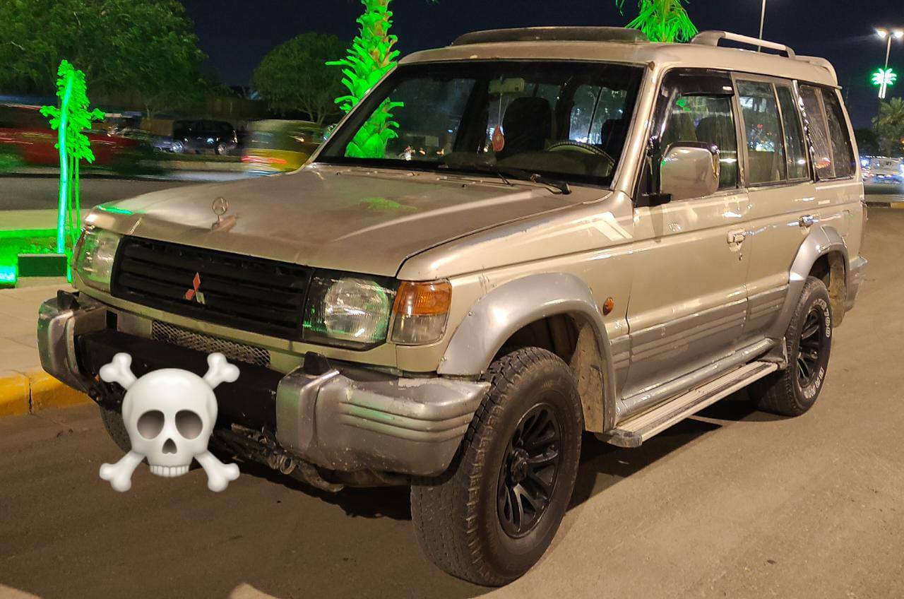 للبيع او مراوس بسيارة وانطي فرق ( مستعجل )
باجيرو رقم بغداد تحويل مباشر 
مكينة نظيفة
الكير بي مشكلة بس بك يُشَتغلً
السياره بلاديه مكينة وكير والبدي هم بلادي
مكاني كربلاء
***********
