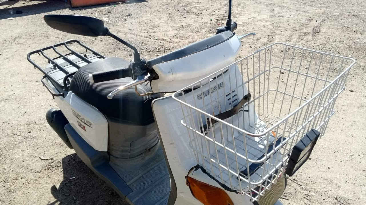 السلام عليكم
دراجه للبيع سعره 250 وبيه مجال تجي تفحص وتاخذه 
بغداد رئاسه المعلمين 
***********
