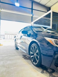 تيوتا كورولا بانزين  موديل 2024 مواصفات SE مرقم بغداد بسمي الضرار تعدي...