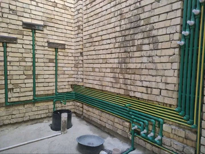 السلام عليكم كادر كامل ماء ومجاري وبناء وسراميك وحداد ومطبكجي وابوجام كادر كامل
تاسي وتصليح وترميم رقم تليفون *********** وبل خدمه واسعار انشالله تعجبكم اخوان حتى اذا حنفيه عاطله نجي نصلحه لتحير ابيتك كلشي يمي
