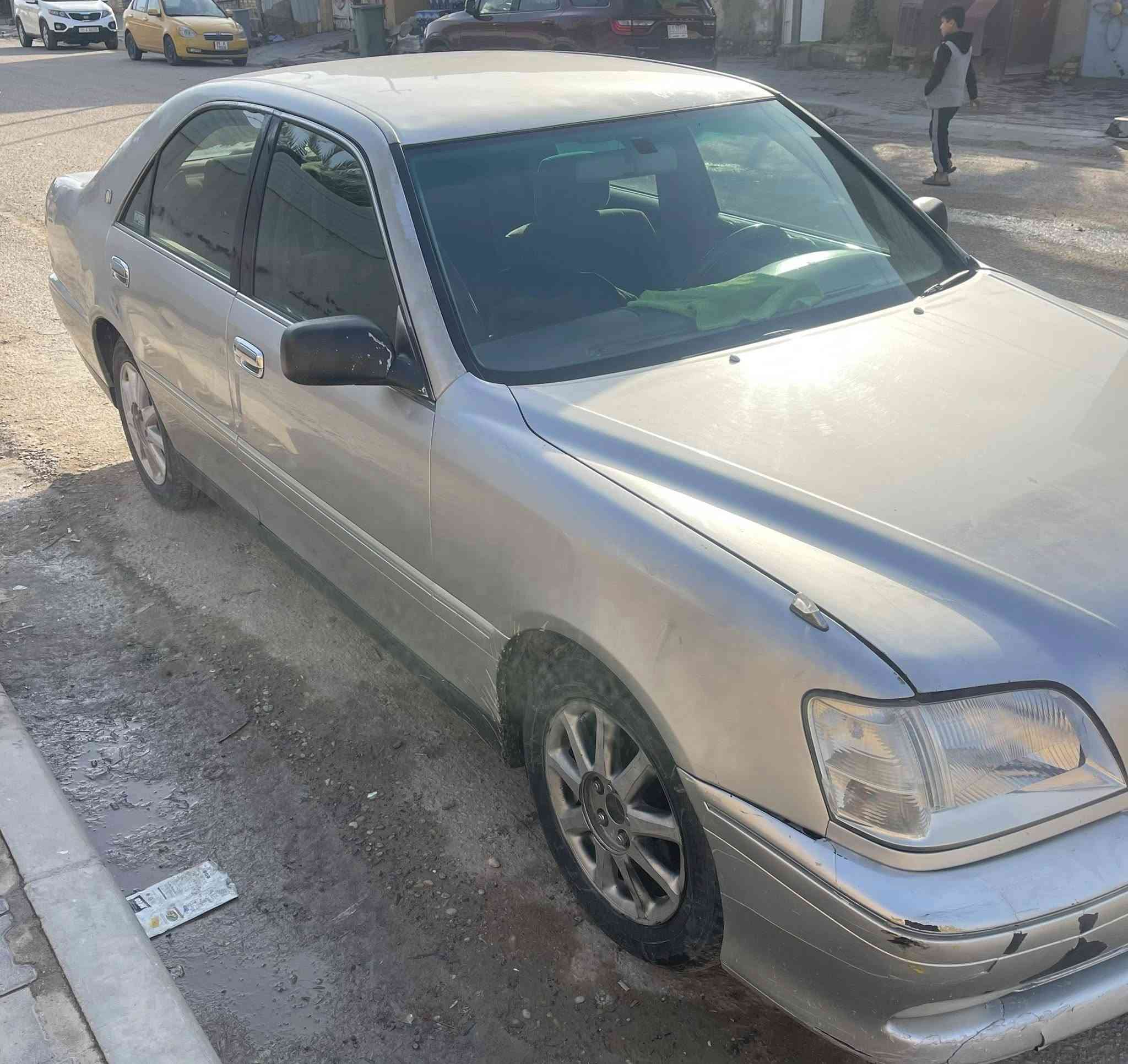 ملكة متوم شمالي جنطة السيارة شغل مظبوط
سيارة جاهزة يحتاج بعض الترتيبات 
كير ومحرك كفالة vvt ابو البطل 
مكان السيارة ميسان العمارة 
بي،ع فقط ٢٩$ وبيها مجال حك الجية
***********
