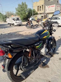 شباب دراجه بوكسر كلاسك مديل 22 جديده ماشيه 37الف مكفوله من كلشي بس أور...