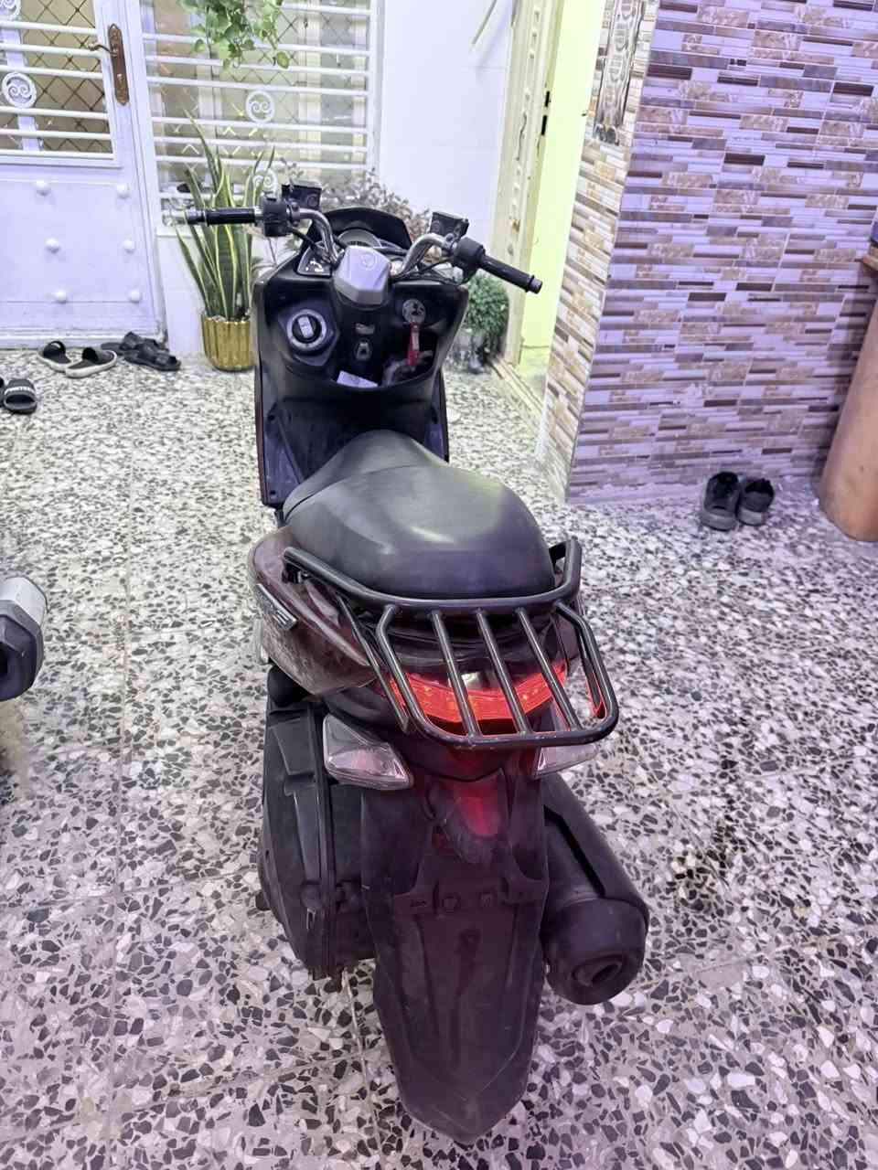 السلام عليكم ماجسته اس
مكينه مامفتوحه ابد وكامله بس ملاحضه صوت زنجيل بيه وابيع كوم حديد 700 وبيه مجال
رقم ***********
