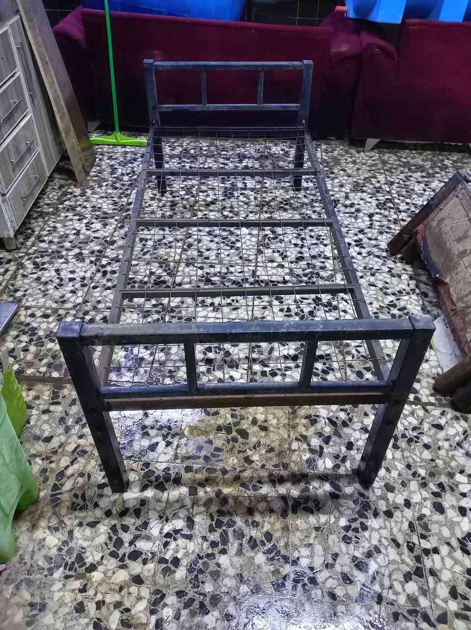 بغداد العبيدي الراسه قرب مدرسه دار العلم ***********
