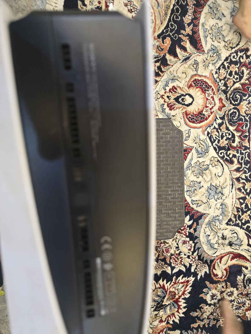 للبيع بلي 5
مشتري جديد اصلي مستخدم قليل 
ويا ٥ اقراص وجوستكات ٢
***********
السعر ٧٠٠
