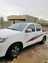 هيلوكس • ٢٠١٤ • مكفولة