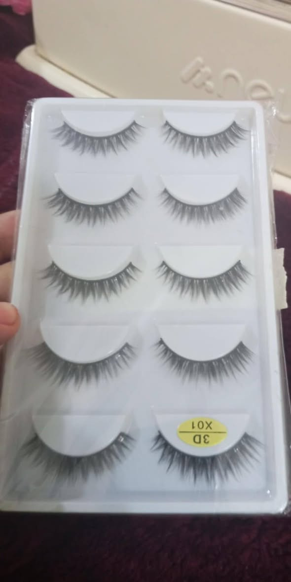 أنواع مختلفه من رموش شهري واسبوعيه ويوميه 
متوفر لاسق رموش مزيل رموش وملاقط


**إذا كنت صاحب هذا الإعلان وتريد حذفه لأي سبب، رجاءا أرسل رسالة إلى الدعم الفني**