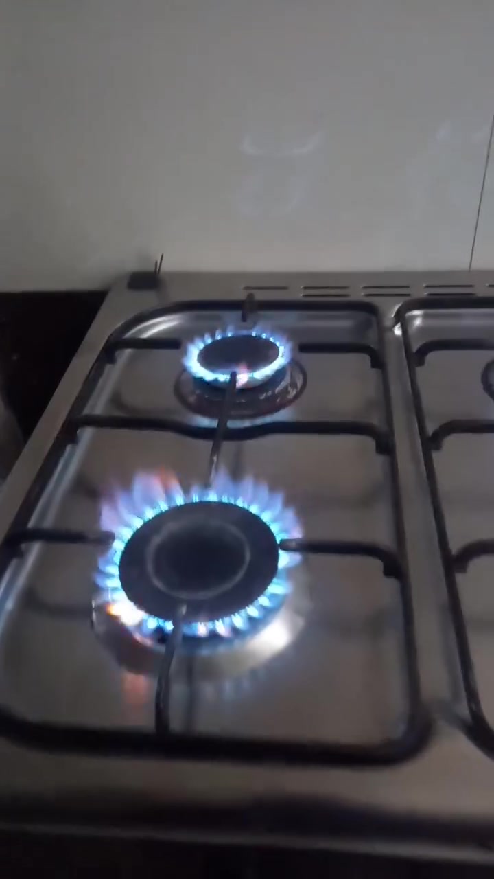 طباخ للبيع اربع عيون نضيف جداا مكاني بابل طهمازية السعرر ٩٠وبي مجال


**إذا كنت صاحب هذا الإعلان وتريد حذفه لأي سبب، رجاءا أرسل رسالة إلى الدعم الفني**