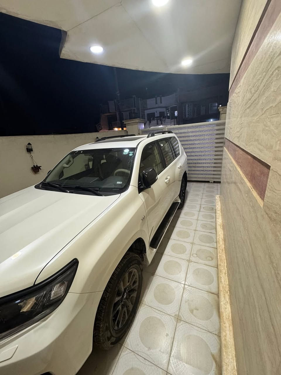 � للبيع تويوتا برادو 2023 فئة TXS – ميد نايت (خليجي وكالة ساز) 🔴
📍 الموقع: ديالى
📞 للتواصل: *********** واتساب

▪️ الموديل: 2023
▪️ الفئة: TXS ميد نايت
▪️ خليجي وكالة ساز
▪️ ضمان 3 سنوات
▪️ كفالة عامة
▪️ ماشية: 42 ألف كم فقط
▪️ السيارة فول 1/1
▪️ رقم اربيل الجديد

⚙️ المواصفات:
✔️ محرك 6 سلندر 4000cc
✔️ فورويل (دفع رباعي)
✔️ تشغيل عن بعد
✔️ بصمة عدد 2
✔️ فتحة سقف (سلايد)
✔️ كراسي كهرباء وجلد
✔️ تبريد كراسي 3 مراحل
✔️ شاحن وايرلس
✔️ شاشة أصلية مع CarPlay
✔️ لايت زينون دبل عدسة
✔️ السيارة مغلفة نانو سيراميك من شركة
✔️ باقي المواصفات معروفة وما تحتاج تعريف

💰 السعر: 485 ورقة وبي مجال 

🚗 السيارة نظيفة جداً، استعمال شخصي، وما تحتاج أي صرف
جاهزة للفحص والبيع
