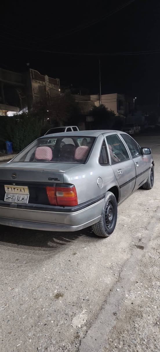 هؤبل فيتره مؤديل 1995 مه كينه 18 هه موكيانى له سه ر بيلادى ماوه ته نها ته نها نوك جاملخى يه ك بستى سبوخه باقى به شه رت كؤبؤن به نزينى هه يه سنه ى شه ش مانكه به سه ر جووه نرخى 44معمه له يه كى كه م رقم موبايل ***********
