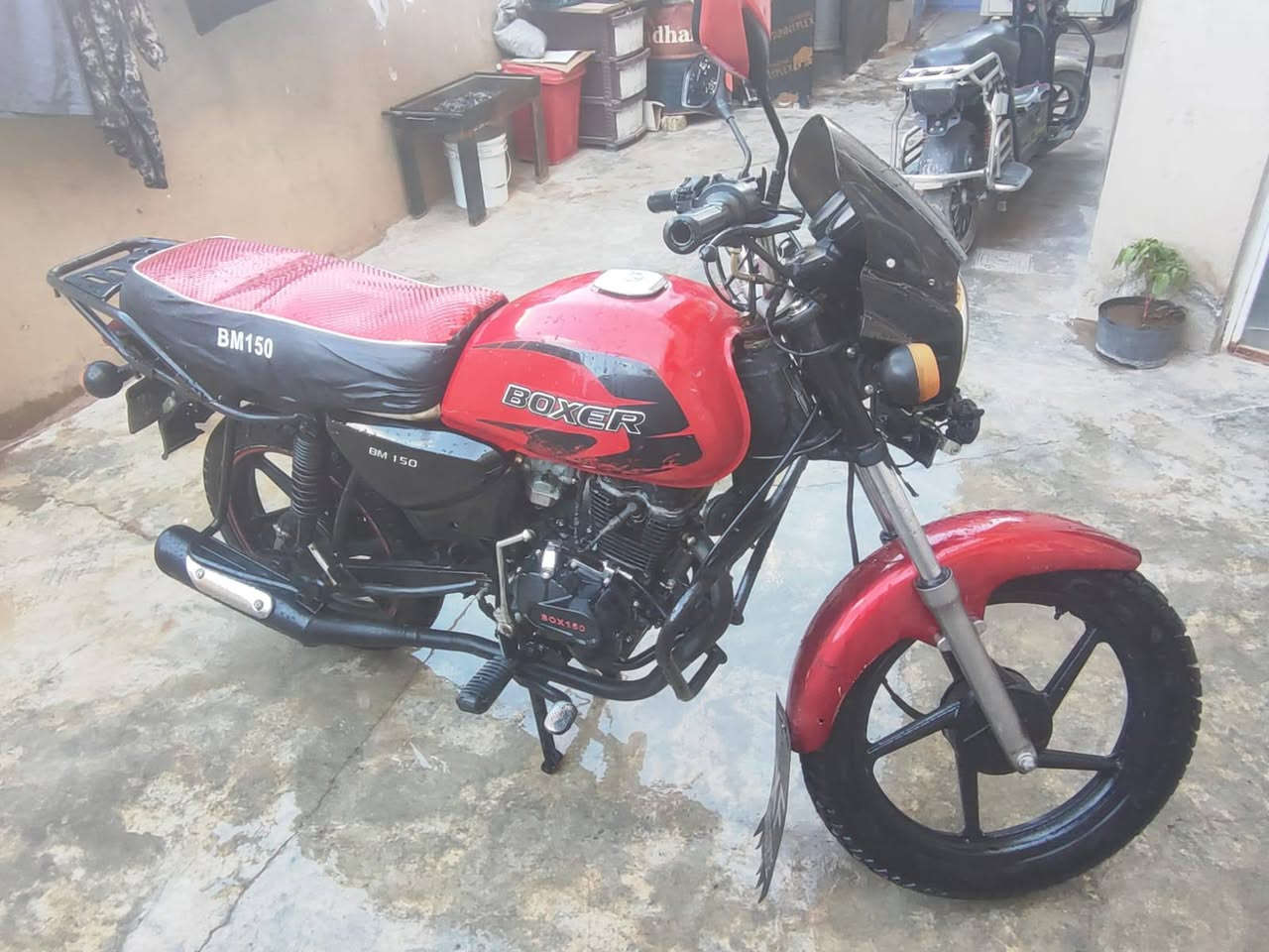 السلام عليكم للبيع دراجه بوكسر موديل ٢١
محرك دايوان رقم صلاح الدين مشروع وطني 
السعر ١.٥٠٠ مليون وخمسميه
مكانها صلاح الدين سامراء 
للاستفسار ‏‪***********‬‏
