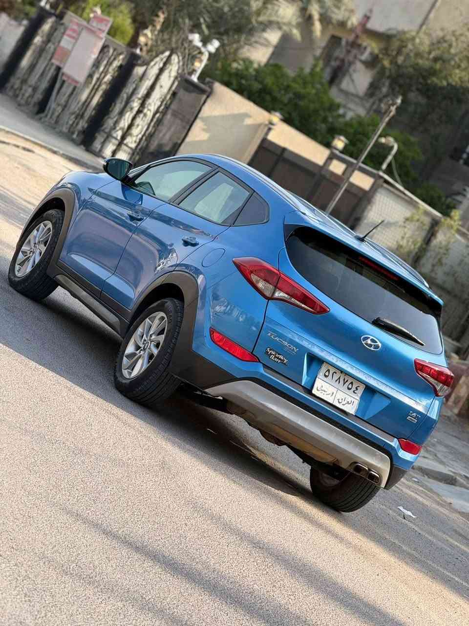 السلام عليكم
‏توسان 2017  رقم اربيل سنويه نافذه باسم شركه تحويل او وكاله بشرط وارد امريكي حادث كلش بسيط بنيد مبدل ومصبوغ ايرباك ستيرن طاك بدون لغد ولاشاصي نهائيا صور حادث والسونار بالمنشورماشيه 126 ميل محرك 1600 تيربو تبريد مجمده سياره جاهزه تخم تاير جديد صدر جديد 
السعر /126بيهه مجال قليل سياره نظيفه معنا كلام تجي وشوفهه مكان السياره بغداد كفات السيديه رقم تليفون ***********
