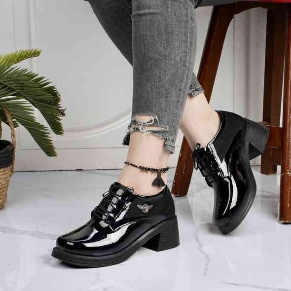 تابع الصفحه ليصلك كل جديد 🤗
حذاء فلوريتان نسائي بدون وزن 🎈
القياس 37_41 

تتوفر بـ الوان كما موضح بالصورة 
للحجز والاستفسار مراسلة الصفحة او عن طريق الواتساب ،تلگرام ( *********** ) 
يوجد توصيل  مجاني داخل عفك
❤️

بالامكان استرجاع القطعة بدون دفع التوصيل اذا كان يختلف عن الطلب المرسل او الصوره المحددة التوصيل لكافة محافظات العراق 

العنوان عفك / سوق الجمعه الاول 
#ماشا_للأحذيه_والحقائب
