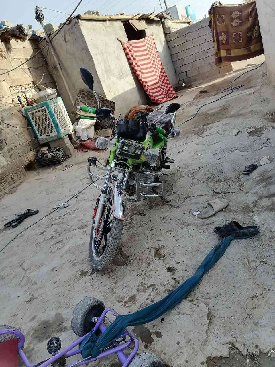 دراجه للبيع كامله مكينه 200 مابيه اي نقص اورق موجوده كلهه وضع الشركه موديل 2024 السعر 650 او بيه مجال شي بصيط الاستفسار ***********
