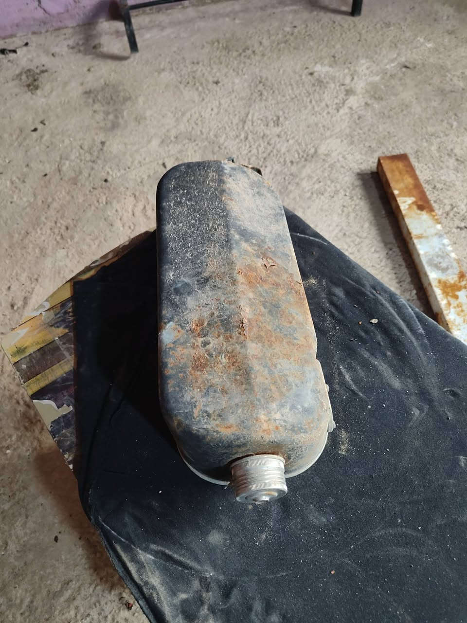 سلام عليكم اخوان غراض كلمن وسعرة للبيع مكاني بل نجف حي ميسان شارع البوريات قرب ركن  الجوهرة مجاور جامع ميثم التمار واتساب موجود والخاص مفتوح وتدلليون ***********
