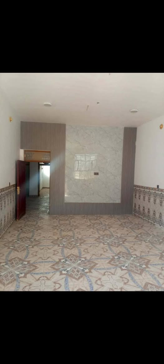 السلام عليكم بيت للبيع مساحه 200 متر حي الزهراء قرب المعهد الفني مطلوب مبادره 80 ورايد باليد 75 اي استفسار خاص, ***********
