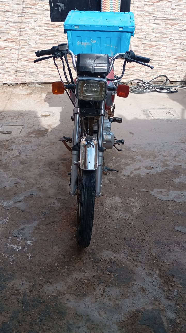 السلام عليكم دراجه سافان للبيع موديل 2022 أوراق بغداد السعر 600 وبيهه مجال اتصال على الرقم ***********
