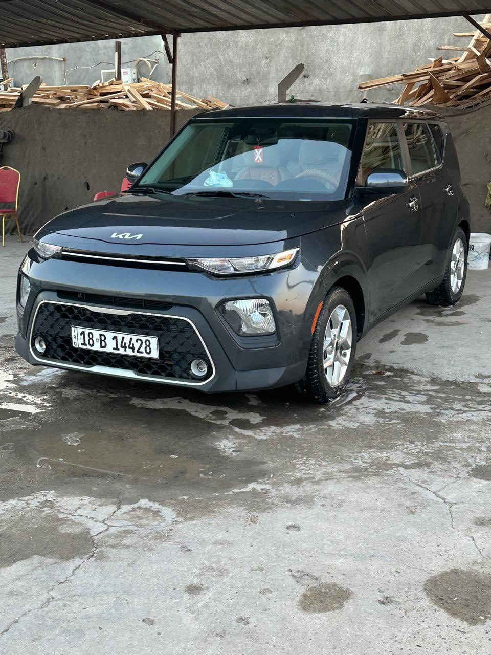 بسم الله الرحمن الرحيم
السلام عليكم 
كيا صول 2022.   

   مكينه 2000

حدثها بجم دعاميه 
صور حادثها بالمنشور 
السياره جديده بمعنى الكلمه
سياره رقم بابل مداور ثاني يوم 

اتصال ***********
السعر ١٥٥ وبيه مجال
