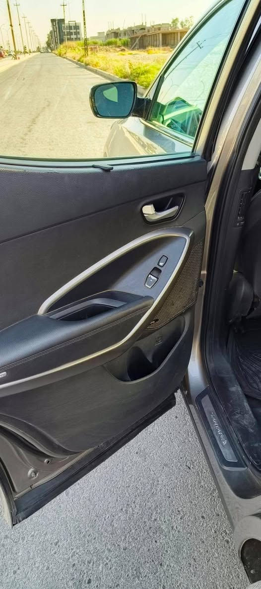 سنتافي 2017
رقم اربيل الجديد

 Limited Sport

 2.0TGdi

km عداد 154000

فول مواصفات 

بصمة

بانوراما 

دفع رباعي AWD 

رادار جانبي (نقطة عمياء) 

نظام النزول من المنحدرات 

 Drive mode

نظام سماعات infinity  سماعات عدد 10

تدفئة ستيرن

كشنات جلد

تدفئة + تبريد المقاعد الامامية 

تدفئة المقاعد الخلفية

كشن السائق+ كشن الراكب كهربائي 

كشن السائق خزن 

صندوق كهربائي 

مرايا تعتيم 

نظام مانع الانزلاق  Traction control

حساسات خلفية 

Air bags 8

واتساب ***********
$السعر 152
