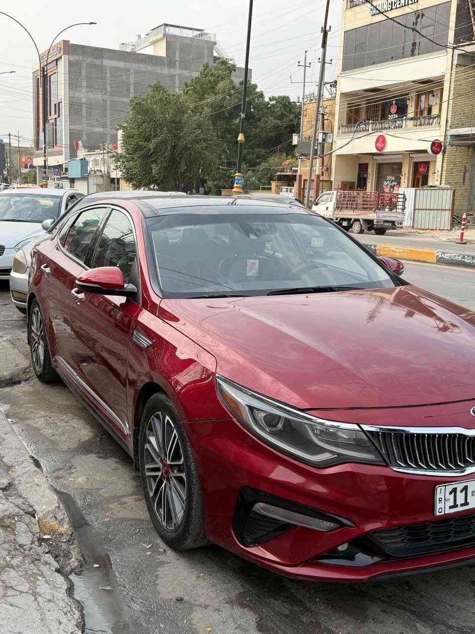 سلام عليكم 
أوبتيما 2019S وارد امريكي 
حادث خفيف وصور الحادث بالمنشور 
بيها شخط بالجاملغ الخلفي 
وبالبنيد على كد شبر تقريبا
مواصفات السياره 
رادار خلفي 
رادار جانبي 
تحديد مسار 
حساس خلفي 
قيادة ذاتيه 
بريك ذاتي عند اقتراب من السياره قريبه 
فول تحكم ستيرن 
ويل 18 
شاشه اعطال
شاشه كبيره
كامره دوراره
لد نهاري 
اشاير بالدعاميه 
اشاير بالمري 
ثلاث وضعيات قياده 
Abs 
بلوتوث اوكس 
بصمه وشادلهه منضومه غاز  مراوس حسب لقناعه

مكاني بغداد الدوره رقمي ***********
