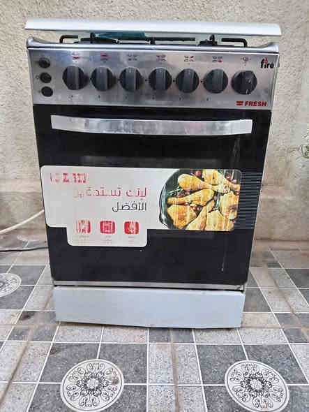 متاح طباخ فريش نظيف وسط +مبرده حجم كبير اخت الجديده +بلازمه نظيفه حجم 32 كلهن 150 قفل واتساب ***********
