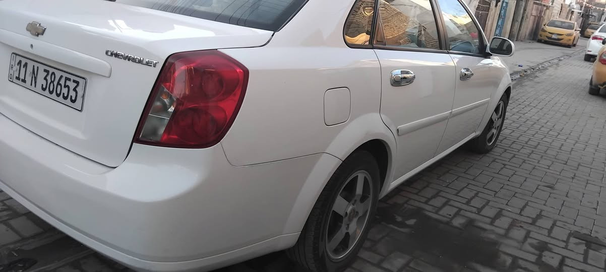 سلام عليكم اوبترا للبيع سيارةاستلام شركة عامة  نضيفة واحلى من صور بيه صبغ جاملغ أمامي  ماشية ٩٥الف  حقيقي وشويه  سيارة كير محرك مكفول من الفتح  كير محرك مكفول على وضع شركة كاعيات وكتلوكات الشركة موجودة سويت عدد ٢  مالتي  موديل ١٠ تايرات تخم نضيف  تبريد تدفئة  كله نضيف سعر ٨٧$ مكاني بغداد ***********
