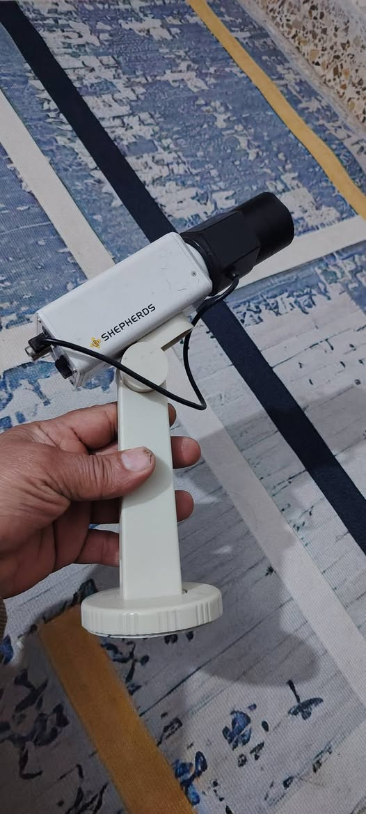 السلام عليكم عضو جديد... وفقكم الله عندي مجموعة كامرات وديفي ار 8 قطع   وهاردات مستخدمات بس شغالات جنت اشتغل بيهن وبطلت  انطيني سعر وبالعافيه عليك واذا تحتاج قطعه ماكو مشكله بس توصيل ماعندي مكاني الكوت


**إذا كنت صاحب هذا الإعلان وتريد حذفه لأي سبب، رجاءا أرسل رسالة إلى الدعم الفني**