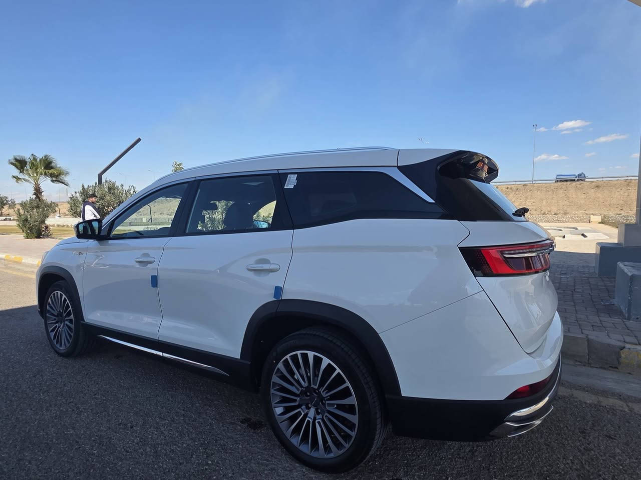 #للبيع جيتور X90 Plus luxury
موديل 2024 فول مواصفات 

محرك 2000 توربو 

7 راكب 

وكالة جيتور بعدها داخل الضمان 

ماشية 20 الف كيلو متر 

رقم اربيل بأسمي 

بانوراما 

بصمة 

صندوق كهرباء 

سماعات سوني 

كشنات جلد عنابي 

كشن خزن ميموري 

شاحن وايرليس 

ويل 20 
السعر / 188 ومجال

مكان السيارة / فلوجة - بغداد


**إذا كنت صاحب هذا الإعلان وتريد حذفه لأي سبب، رجاءا أرسل رسالة إلى الدعم الفني**