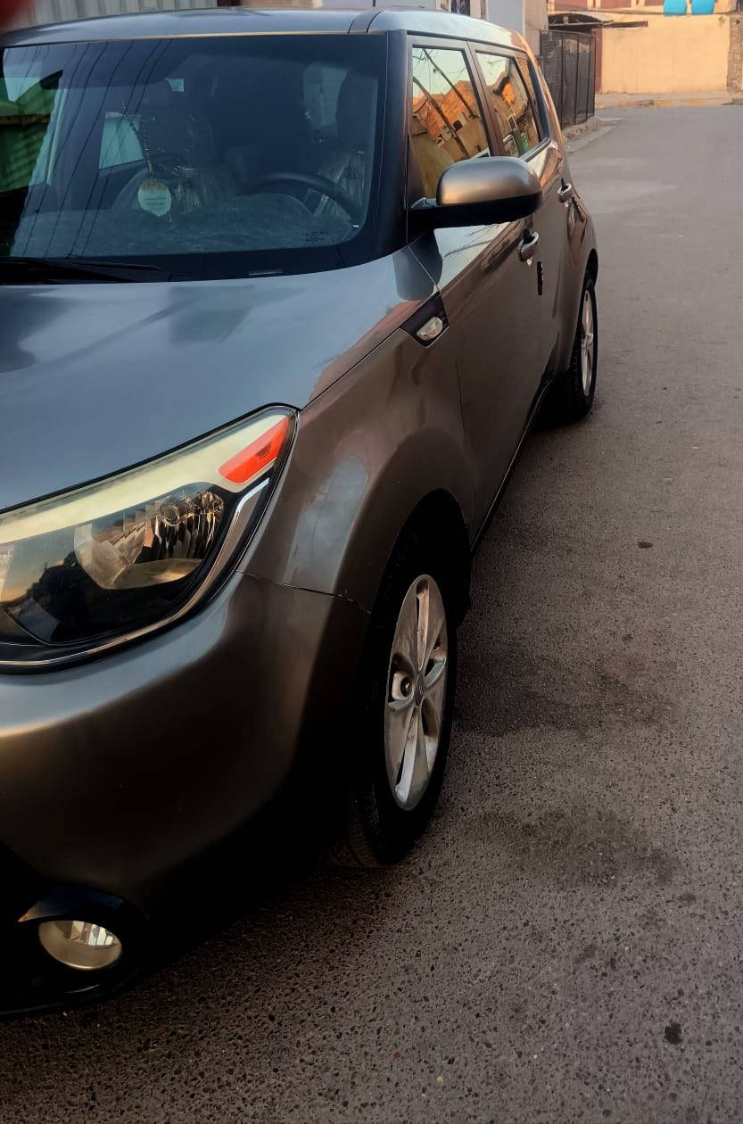 السلام عليكم
من رخصة ادمن المحترم
سيارة للبيع ( كيا صول ) موديل 2014
ضرر سيارة ( فقط جاملغ +بارد چاملغ امامي وخلفي بدون صبغ ) 
بدون دواخل
( حجم المحرك 1600 )
 حدادية أمامي وخلفي جيد
طخم تايرات جديد
گير ومحرك بشرط
تبريد تدفئة بشرط
مثبت سرعة
ماشية ( 80) الف
تحكم ستيرن 
سيارة كاملة بدون نقص
داخل رصاصي واسود
سنوية جديدة لحد 2027
رقم بغداد
بشرط غرامة وتحويل 
مكان ( بلديات)
للأتصال *********** واتساب فقط
سعر ( 115 ) وبيها مجال
