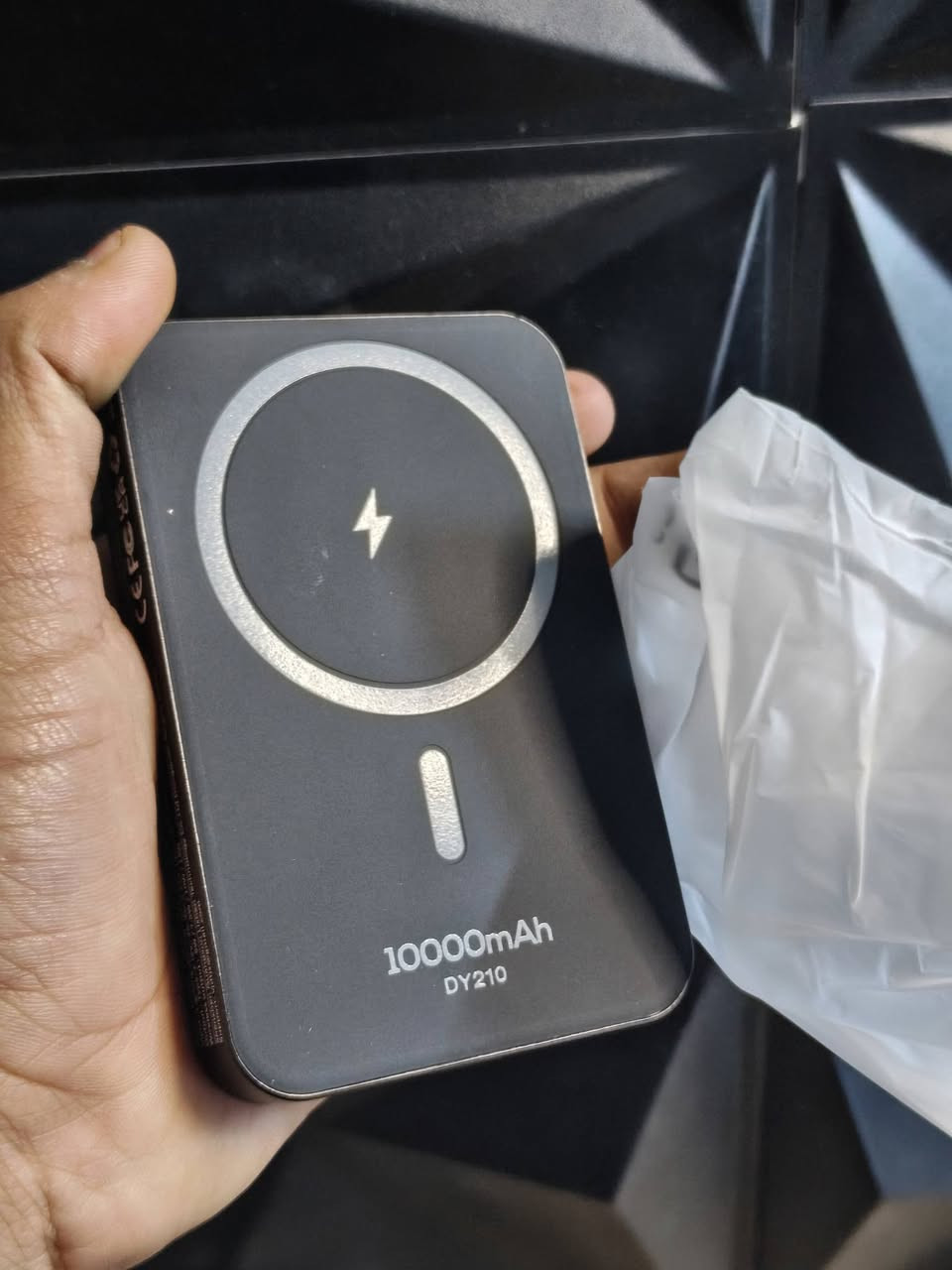 باور راقي سحن لاسلكي و منفذ تايبسي 
يدعم الشحن السريع سعره 20 الف


**إذا كنت صاحب هذا الإعلان وتريد حذفه لأي سبب، رجاءا أرسل رسالة إلى الدعم الفني**