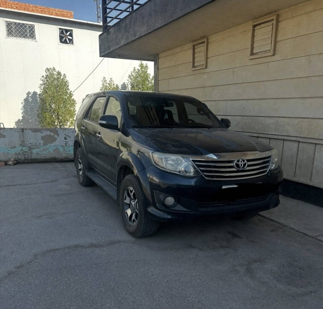 السلام عليكم فورجنر 14 رقم بغداد محرك 2700 تو ويل مكفوله بدون صبغ السعر 205 $ وبيهه مجال للطيبين العنوان بغداد الغزاليه  ت/. ***********
