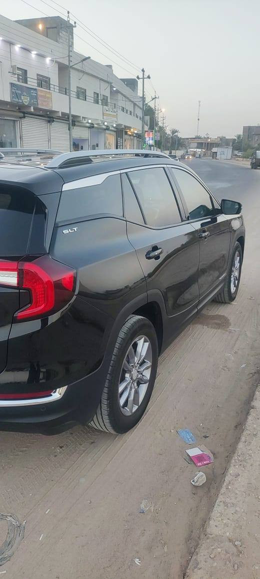 السلام عليكم للبيع جمسي تيران موديل 2024 فول مواصفات حادثه حافه البنيد تعديل بارد. فقط بدون صبغ بدون تبديل ماشيه 10الاف السياره جديده وجاهزه رقم بصره باسمي اي استفسار اتصل على الرقم ***********
