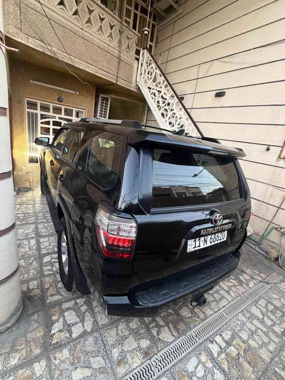 السلام عليكم 
للبيع او المراوس فوررنر sr5 فول مواصفات 
شاشة وكامرا ولايت زنون 
فول تحكم ستيرن والجام كله اوتو الجامة 
مراية عاكسة للضوء واشارة بالمري وهيتر 
كشنات جلد وتحكم كهربائي 
فتحة سقف سلايد روف 
محرك 4000cc v6( لاندكروز )
محرك وكير بشرط 
تخم تاير جديد 
السيارة بدون اي نقص 
السيارة بدون صبغ حادث امريكا ربع جاملغ عكس السايق ومعدل بارد ومسحوب كارت ع كدة وصور الحادث بالمنشور 
الايرباكات كلها سليمة 
ماشية 61 حقيقي 
السعر 260 
للاستفسار *********** متواجد واتساب بغداد, العراق
