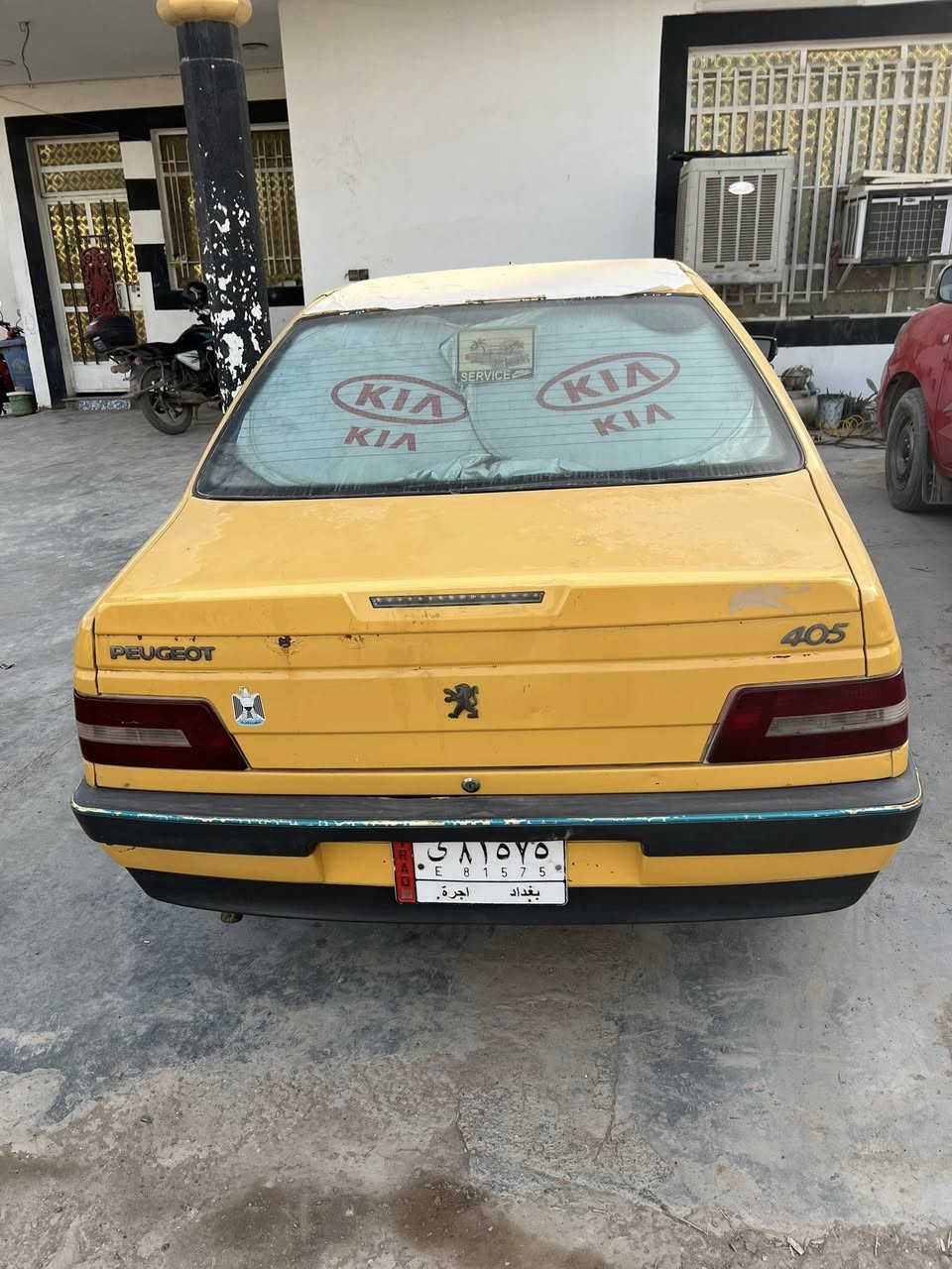 السلام عليكم 
بيجو لميس موديل ١٣
السياره بسمي تحويل ثاني يوم 
سياره حلوه يرادلهه ترتيب شويه  مكاني بغداد جسر ديالى الجديد السعر ٢٤وبيهه مجال لطيبين  ورقمي ***********
